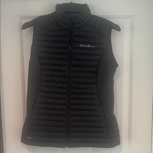 Eddie Bauer First Ascent Women's black light weight Puffer Vest